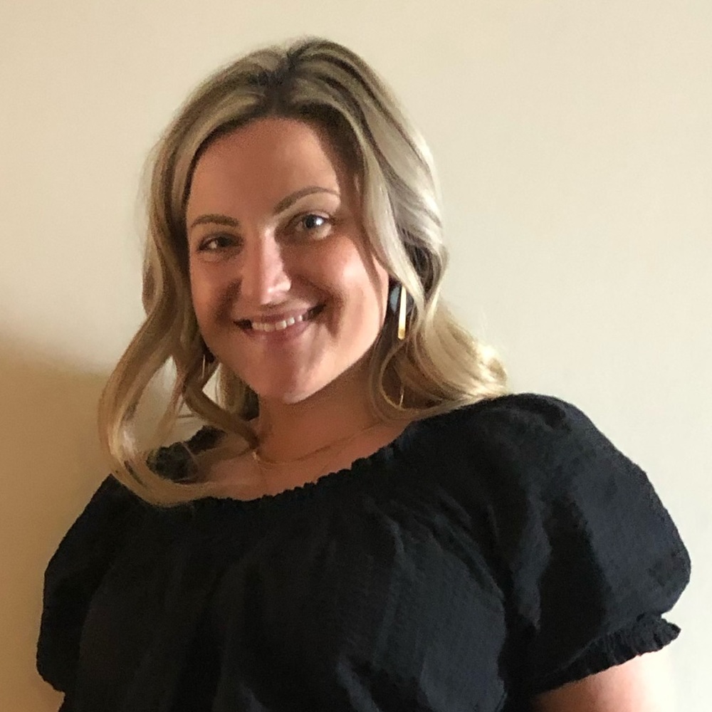 Meet your Posher, Stephanie